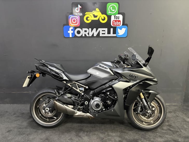 Suzuki GSX-S1000GT M5 