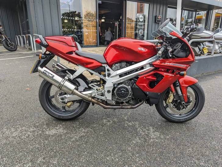 Aprilia SL1000 FALCO