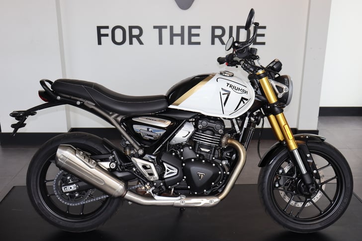 TRIUMPH SPEED 400