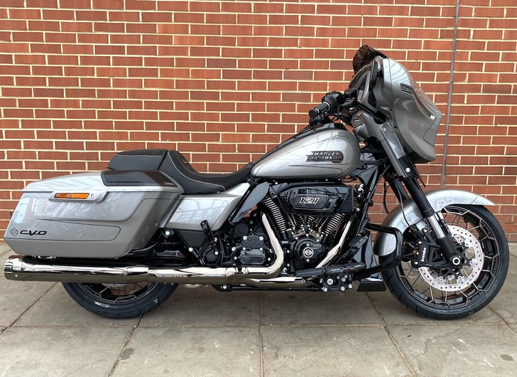 2015 cvo street store glide for sale