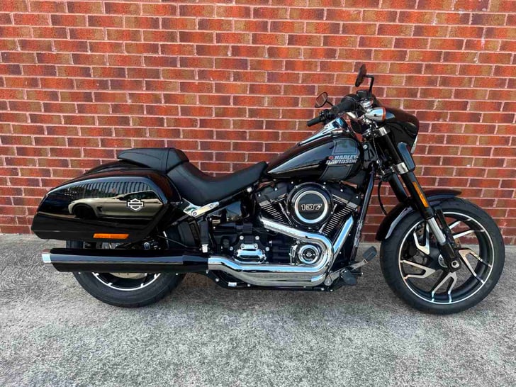 Harley-Davidson SPORT GLIDE 1745 24 
