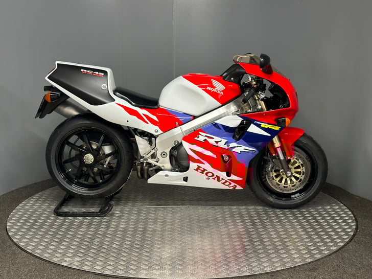 Honda RC45