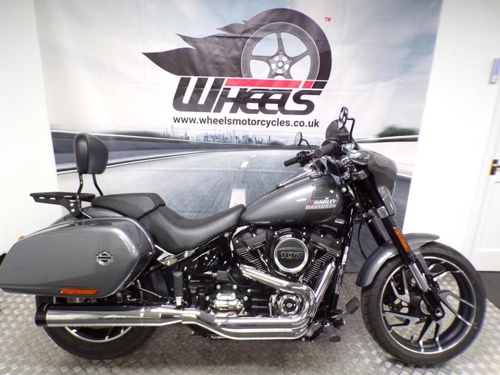 Harley-Davidson FLSB SPORT GLIDE 