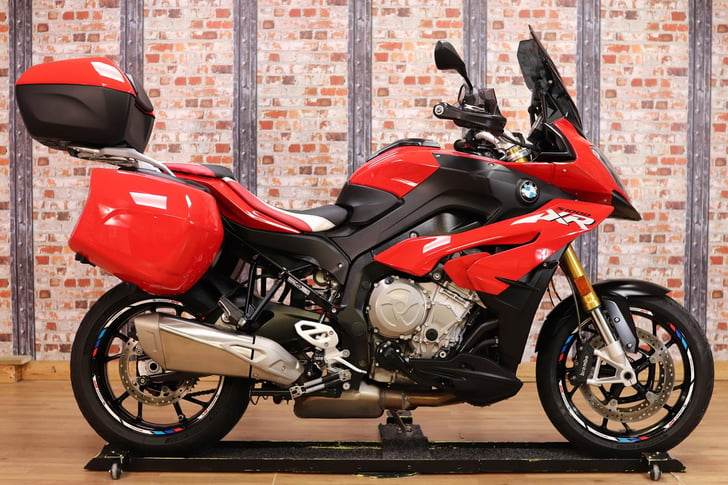 BMW S1000XR