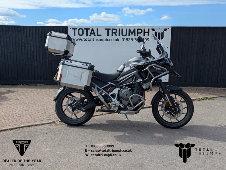 TRIUMPH TIGER 1200 GT PRO
