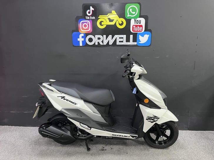 Suzuki UN 125 NE2 M4 AVENIS 125 