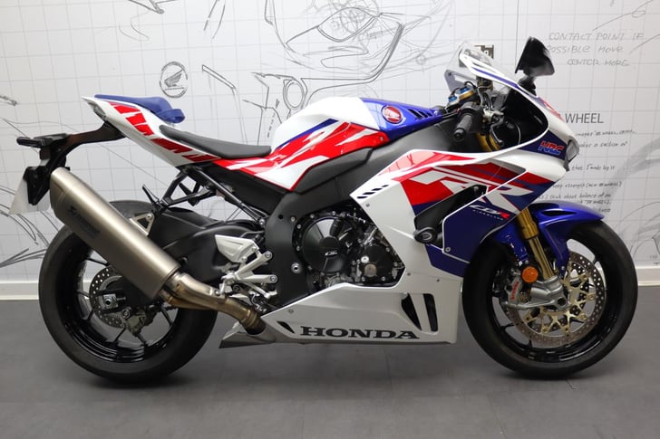 Honda CBR1000SPN 