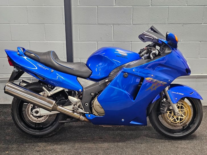 Honda CBR1100XX SUPER BLACKBIRD