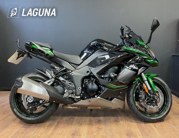 KAWASAKI NINJA 1000SX TOURER PANNIERS 