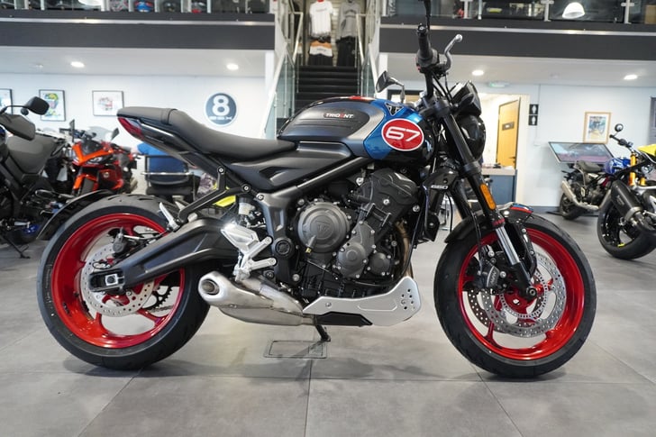 Triumph TRIDENT 660 TRIPLE TRIBUTE EDITION