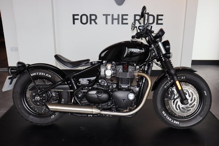 TRIUMPH BONNEVILLE BOBBER