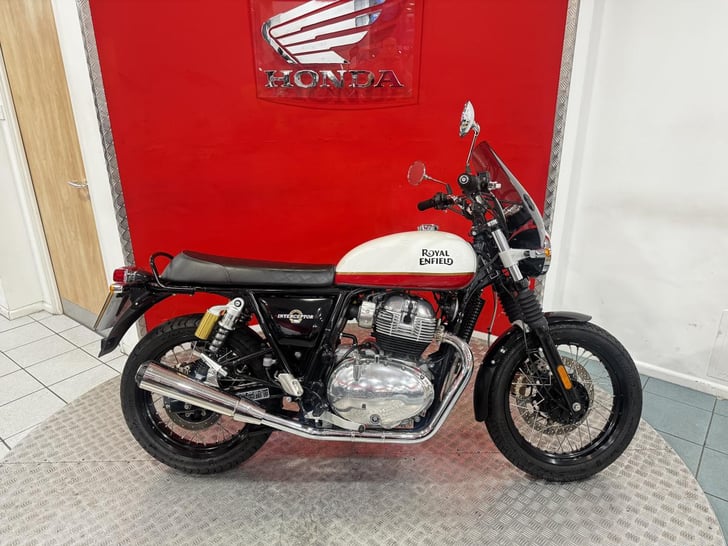 Royal Enfield INTERCEPTOR 650