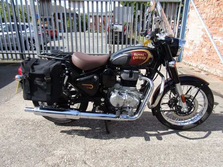 Royal Enfield CLASSIC 350 HALCYON