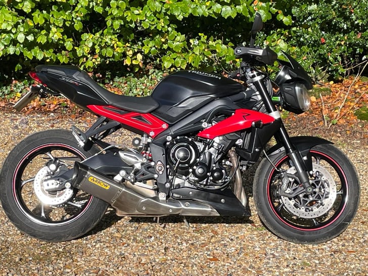 Triumph STREET TRIPLE 675 R ABS