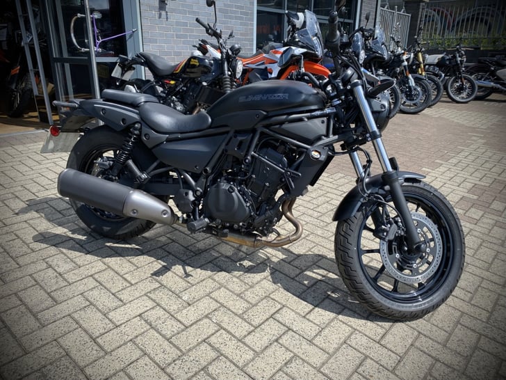 Kawasaki Eliminator 500