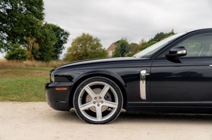 Used Jaguar XJ XJ 2.7 TD SPORT PREMIUM 4DR for sale in Chesterfield | Image 2