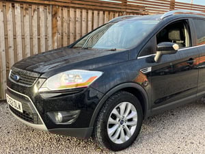 Used Ford KUGA KUGA 2.0 TDCI TITANIUM POWERSHIFT AWD EURO 5 5DR for sale in Chesterfield | Image 3
