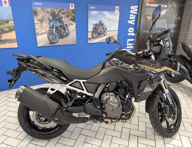 Suzuki V-STROM 800RE