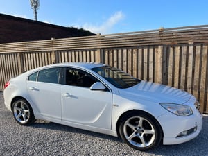 Used Vauxhall INSIGNIA INSIGNIA 2.0 CDTI ECOFLEX SRI VX LINE NAV EURO 5 (S/S) 5DR for sale in Chesterfield | Image 3