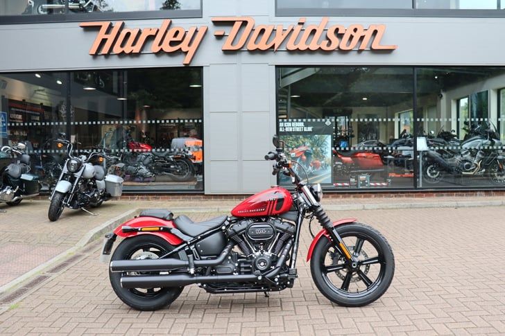 Harley-Davidson SOFTAIL FXBBS STREET BOB 114