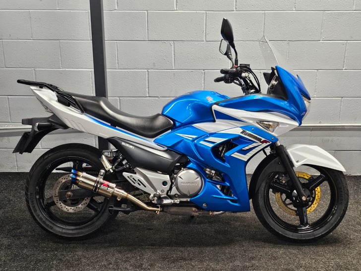 Suzuki INAZUMA 250