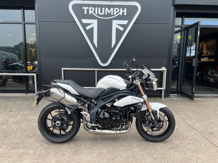 Triumph SPEED TRIPLE 1050