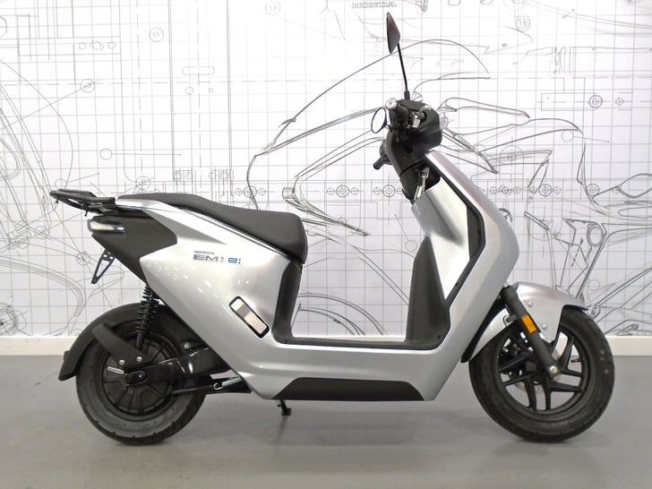 Honda EM1 e