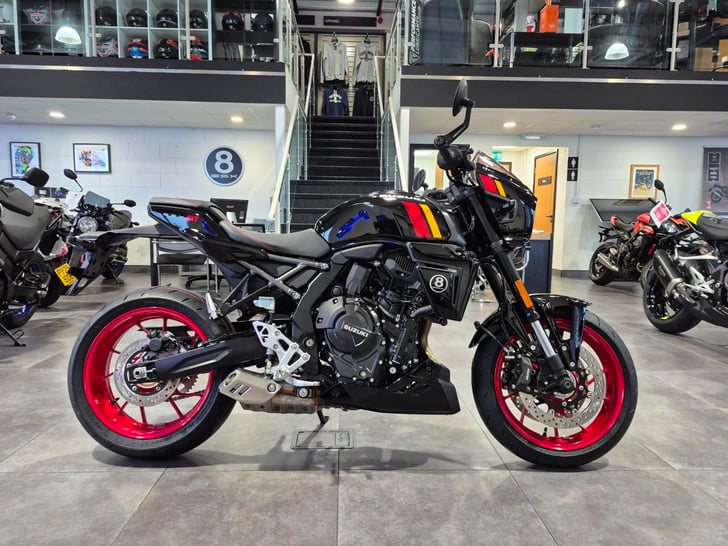 Suzuki GSX-8TT