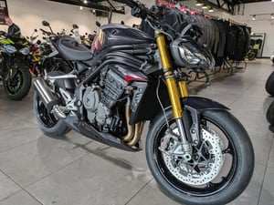 Used Triumph SPEED TRIPLE 1200 RS SPEED TRIPLE 1200 RS for sale in Newcastle | Image 2