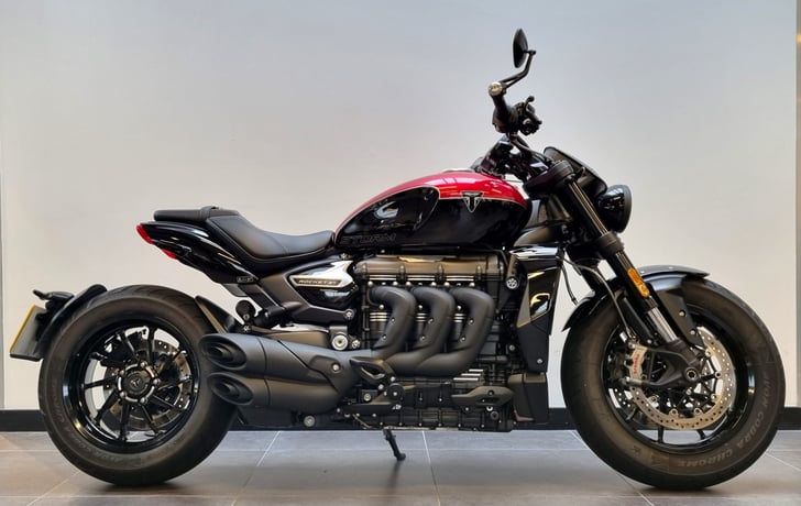 Triumph ROCKET 3 STORM R