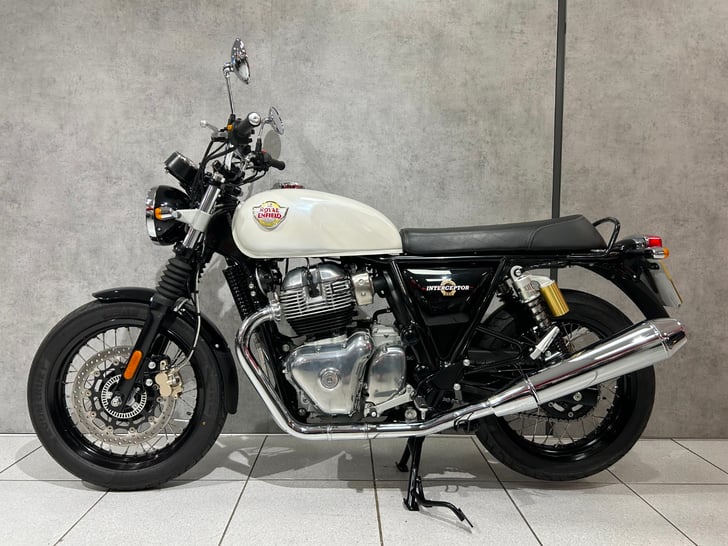 ROYAL ENFIELD INTERCEPTOR 650