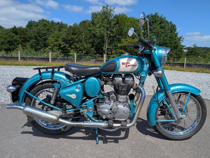 Royal Enfield BULLET CLASSIC