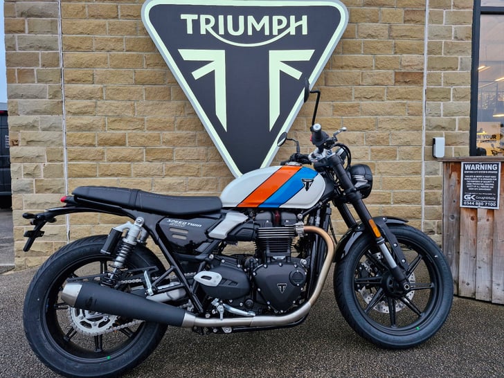 Triumph SPEED TWIN 900