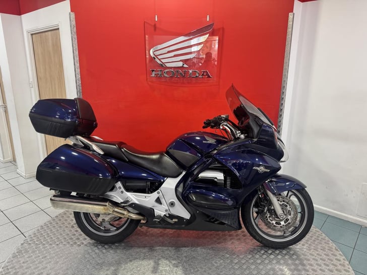 Honda ST1300 PAN EUROPEAN