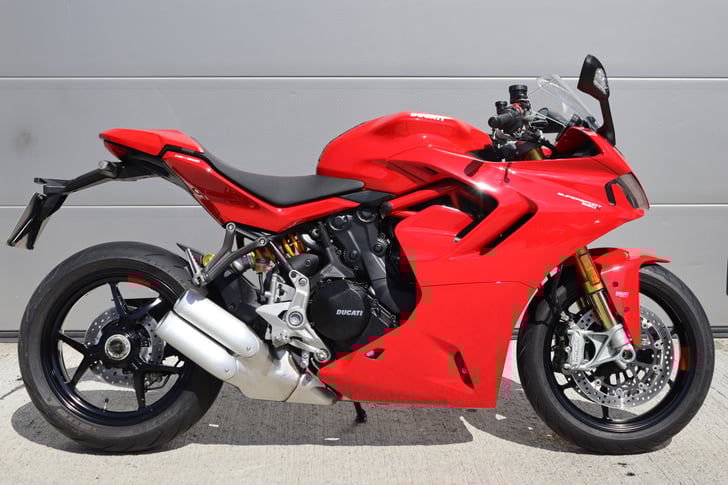 Ducati SUPERSPORT