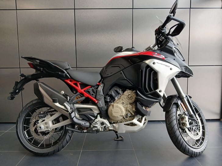 Ducati Multistrada V4 Rally Adventure Travel & Radar