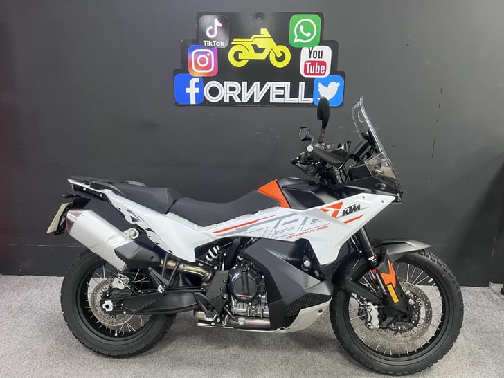 KTM 790 ADVENTURE 2024 