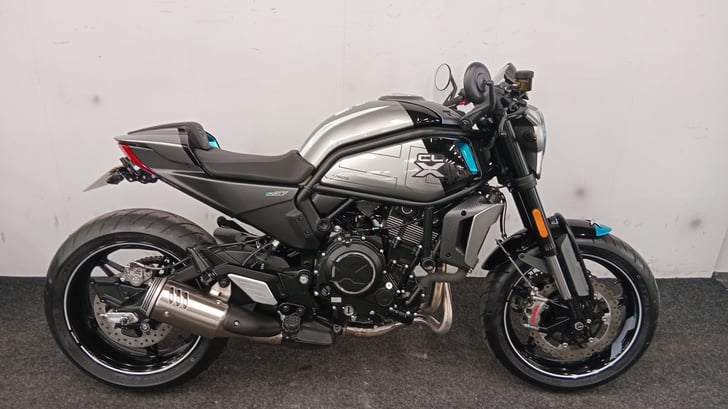 Cfmoto 700CL-X SPORT