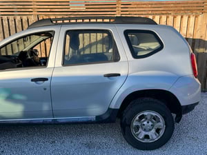 Used Dacia DUSTER DUSTER 1.5 DCI AMBIANCE EURO 5 5DR for sale in Chesterfield | Image 2