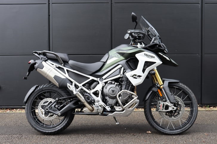 TRIUMPH TIGER 1200 RALLY PRO