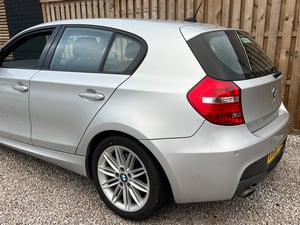 Used BMW 1 SERIES 1 SERIES 2.0 118D M SPORT EURO 4 5DR for sale in Chesterfield | Image 3