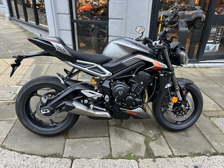 Triumph STREET TRIPLE 765 RS