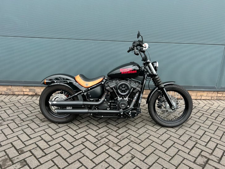 Harley-Davidson SOFTAIL FXBB STREET BOB