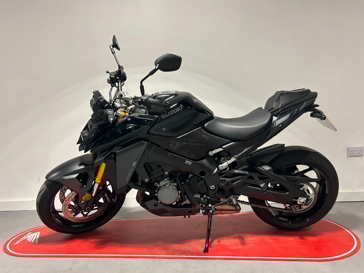 Suzuki GSX-S1000