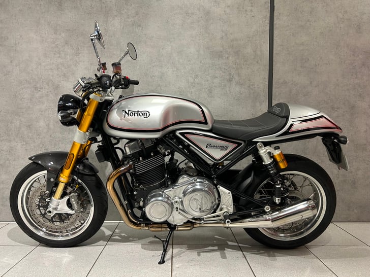 Norton Commando 961 SP