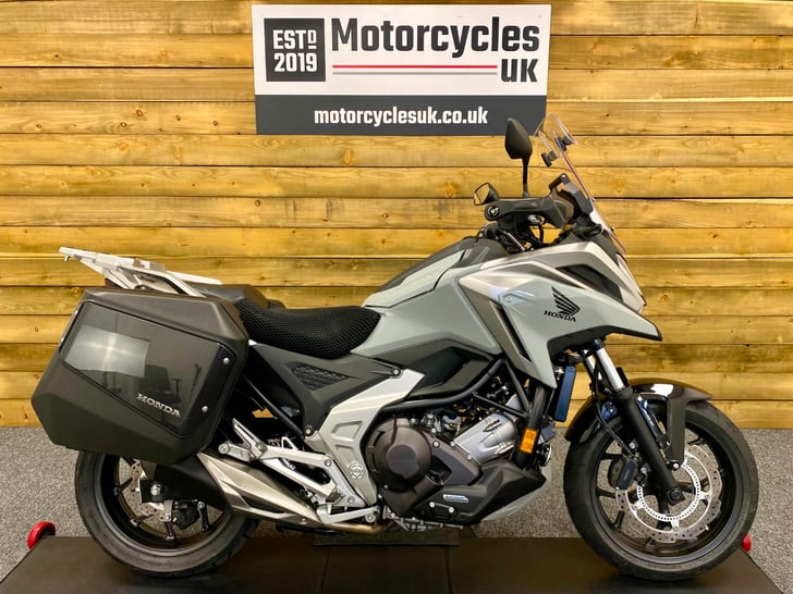 Honda NC750X DCT