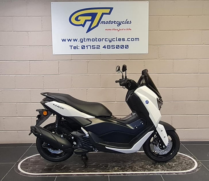 YAMAHA NMAX 125