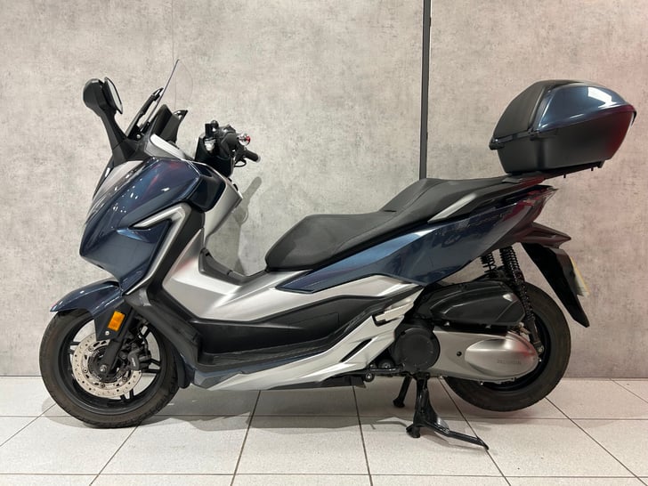 Honda NSS300 FORZA