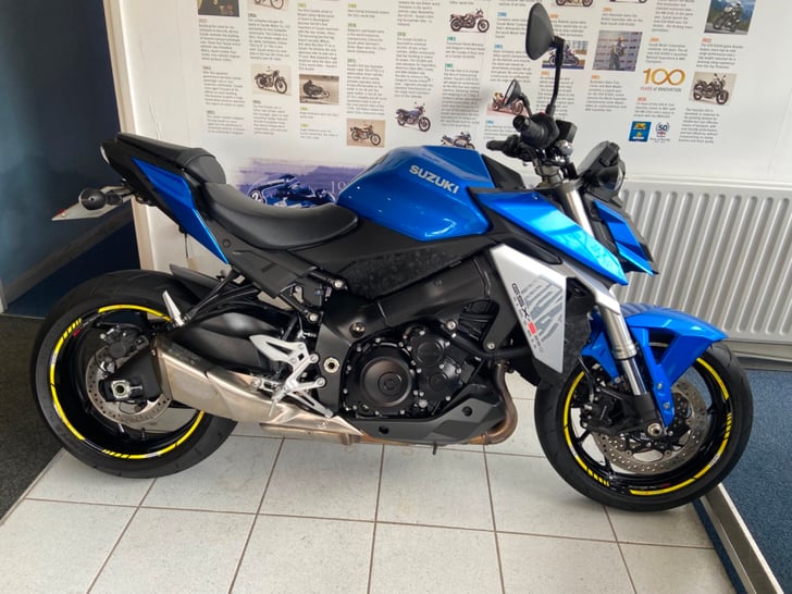 Suzuki GSX-S950