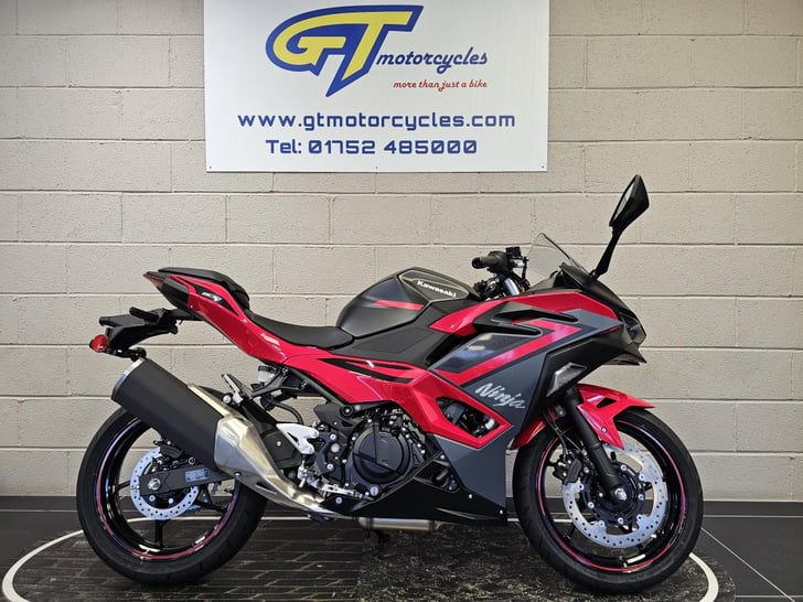 KAWASAKI NINJA 500 SE